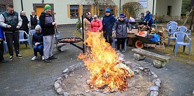 Podopieczni PSONI Police pożegnali zimę przy ognisku