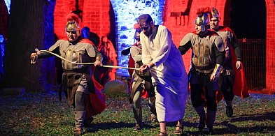 Ruiny klasztoru w Policach-Jasienicy sceną wyjątkowego widowiska