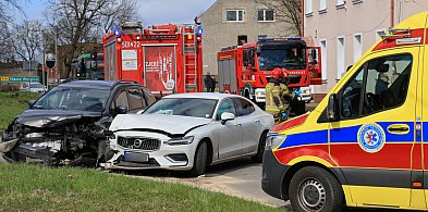 Zderzenie dwóch aut w Policach-Jasienicy