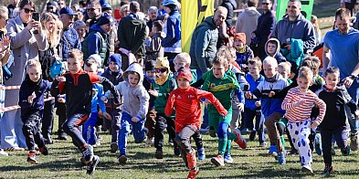 Szkolna Liga Biegów Przełajowych w Policach: sportowe emocje i rywalizacja!
