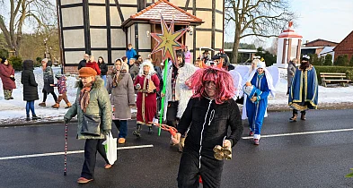 Kolędnicy w Niekłończycy. Dawna tradycja wraca-21004