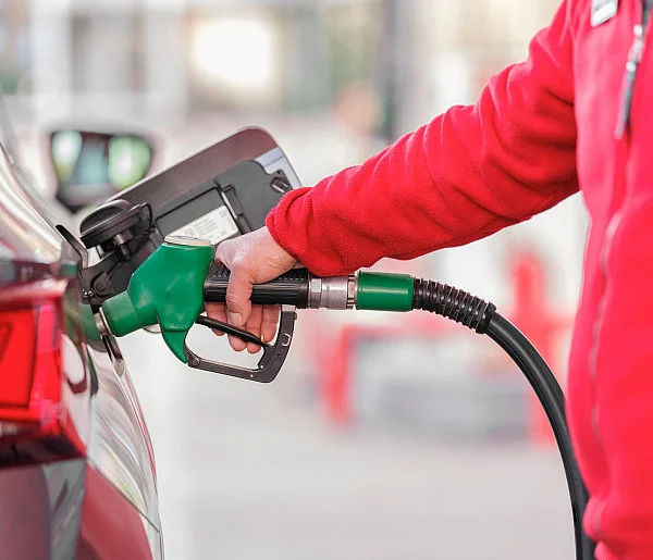 UOKiK skontrolował paliwa. Sprawdź, które stacje wypadły najgorzej-20143