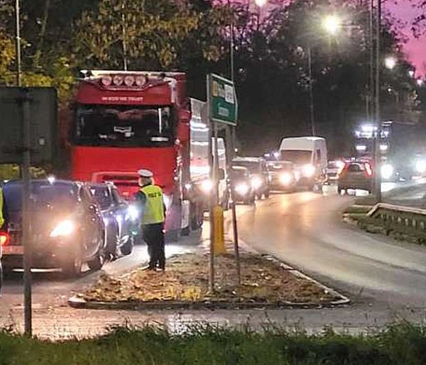 Alkohol i narkotyki – intensywne kontrole w powiecie polickim-20237