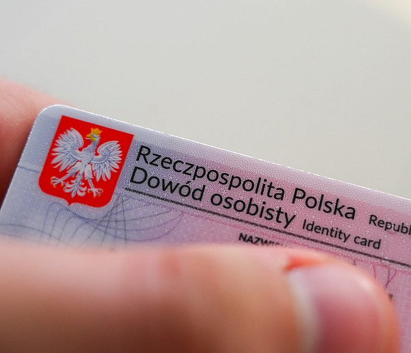 Nie musisz już biec do fotografa. Zdjęcie do dokumentów zrobisz w domu-20722