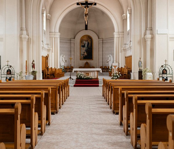 Miliony na Kościół w 2026 roku. Państwo co roku dokłada do duchownych-20919