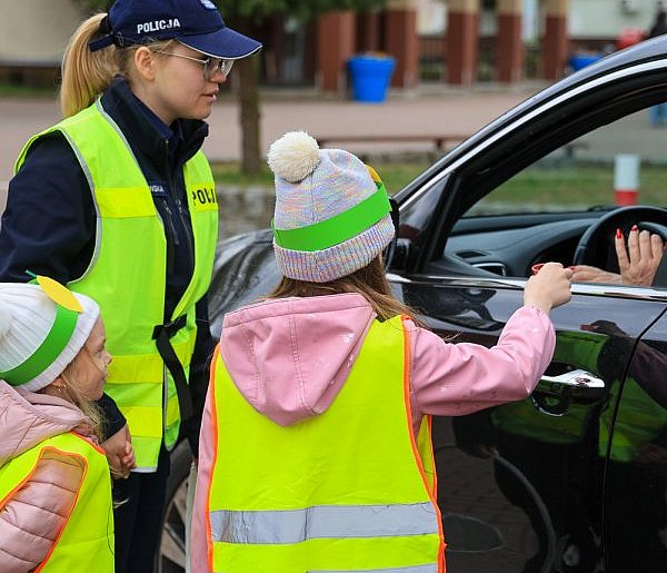 Słodkie jabłko czy kwaśna cytryna? Nietypowa kontrola drogowa w Policach
