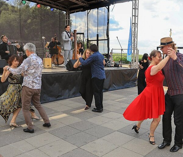 Argentyńskie tango nad Zalewem Szczecińskim. Wyjątkowy koncert w Trzebieży