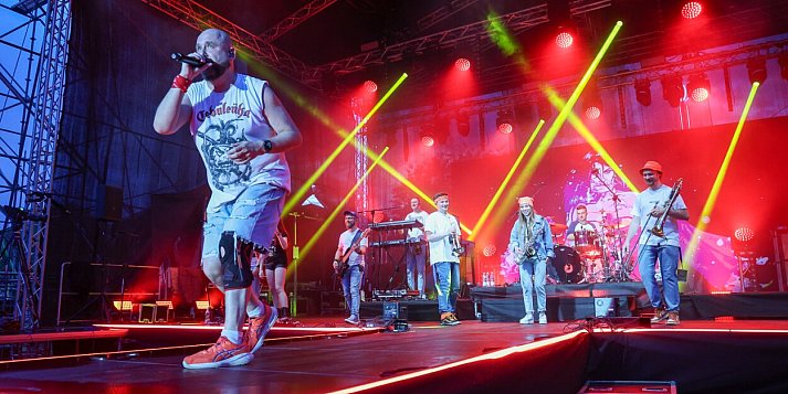 Bryska, Łydka Grubasa i Oskar Cyms zrobili show w Policach