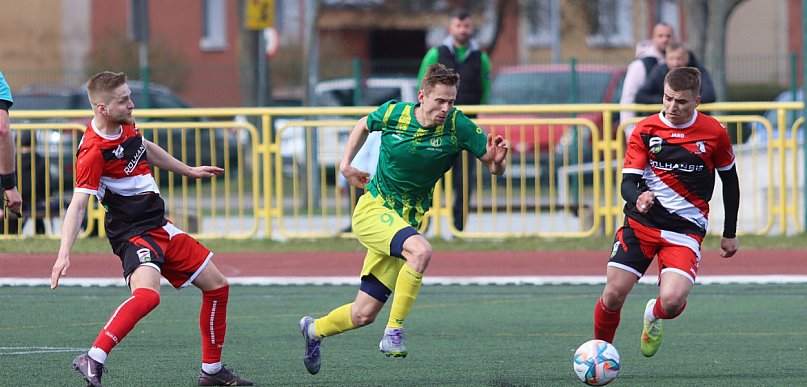 Chemik Police lepszy od wicelidera. 3:1 z Białymi Sądów