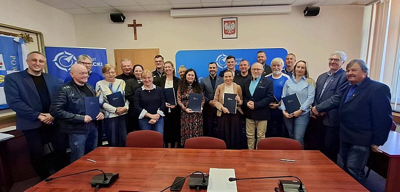 Powiat Policki podpisał umowy na realizację zadań publicznych w 2026 roku
