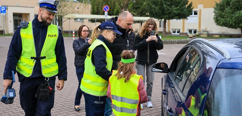 Słodkie jabłko czy kwaśna cytryna? Nietypowa kontrola drogowa w Policach