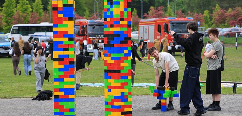 Festyn w SP 8 w Policach: 40-lecie szkoły i Dzień Dziecka