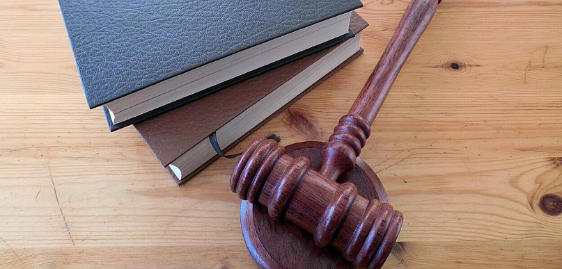 46-latek pobił 15-latka w Policach. Jest akt oskarżenia