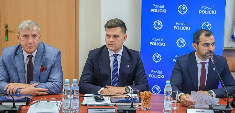 Wotum zaufania i absolutorium dla Zarządu Powiatu Polickiego