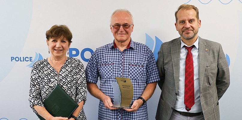 50 lat z Chemikiem Police. Burmistrz podziękował Mirosławowi Masiczowi - 19797