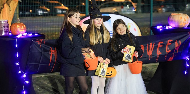 Sportowy Psikus w Policach – Halloween pełne zabawy! [foto] - 20084