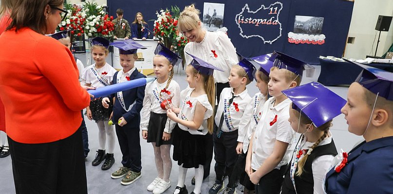 Ślubowanie pierwszoklasistów i obchody Święta Niepodległości w Zespole Szkół - 20168