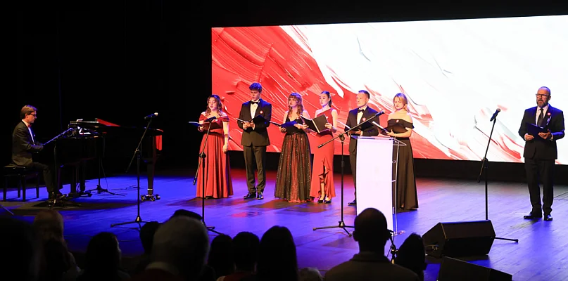 Koncert „Ułani, ułani” w Policach w Święto Niepodległości [foto] - 20207