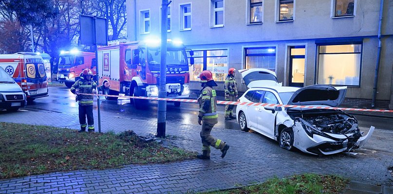 Wypadek na ul. Grunwaldzkiej w Policach - 20532