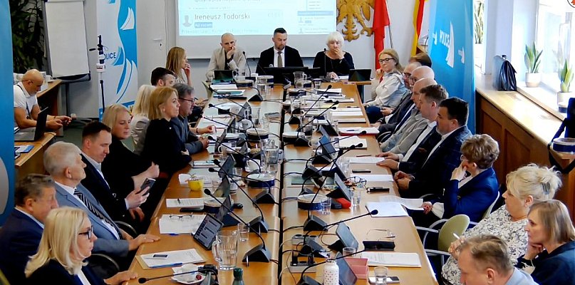 Koniec z nocną sprzedażą alkoholu w Gminie Police. Radni zdecydowali