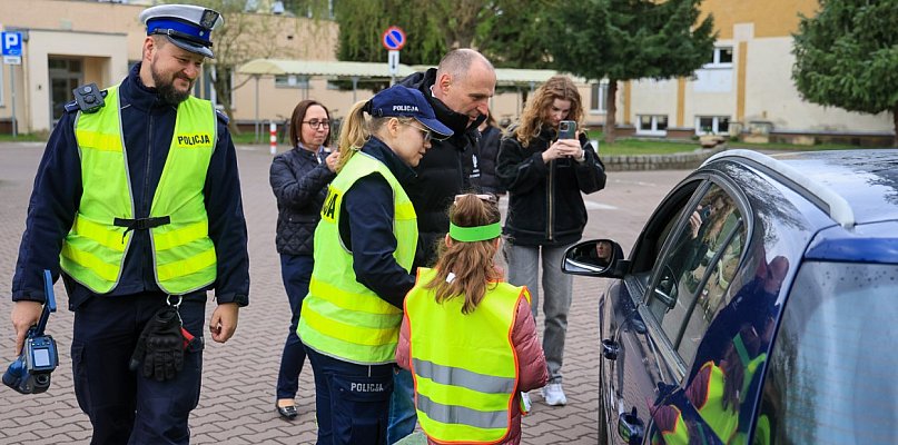 Słodkie jabłko czy kwaśna cytryna? Nietypowa kontrola drogowa w Policach