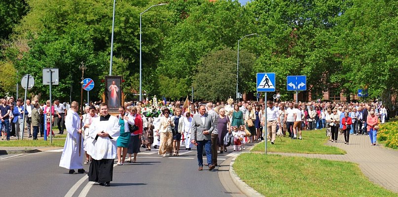 Boże Ciało. Ulicami Polic przejdą procesje, będą utrudnienia