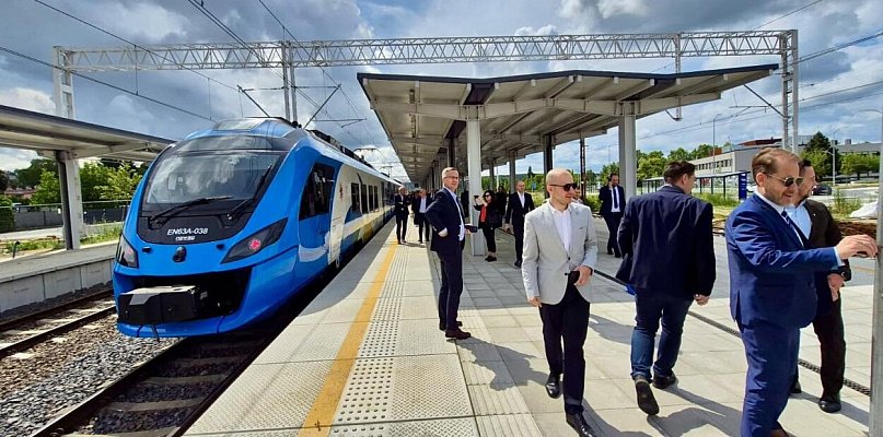 SKM coraz bliżej - techniczny przejazd pociągu do Polic