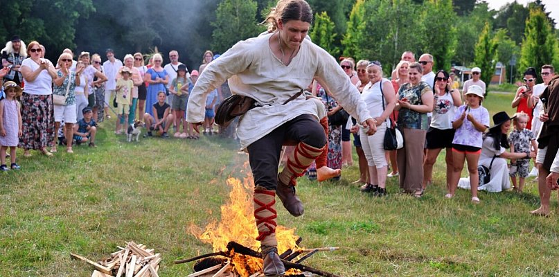 Noc Świętojańska w Policach - słowiańskie obrzędy i muzyka nad wodą