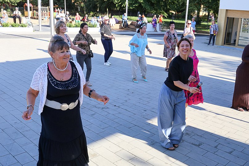 Osiedlowa potańcówka w Policach