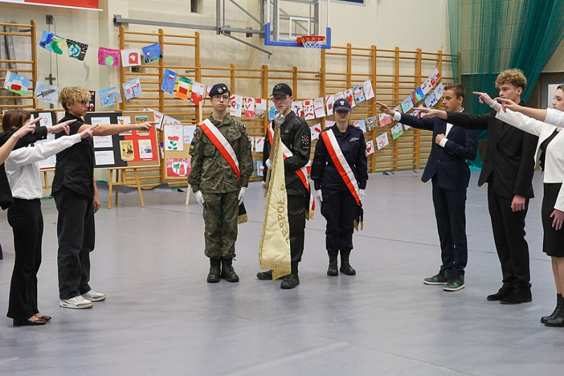 Ślubowanie pierwszoklasistów w Białej