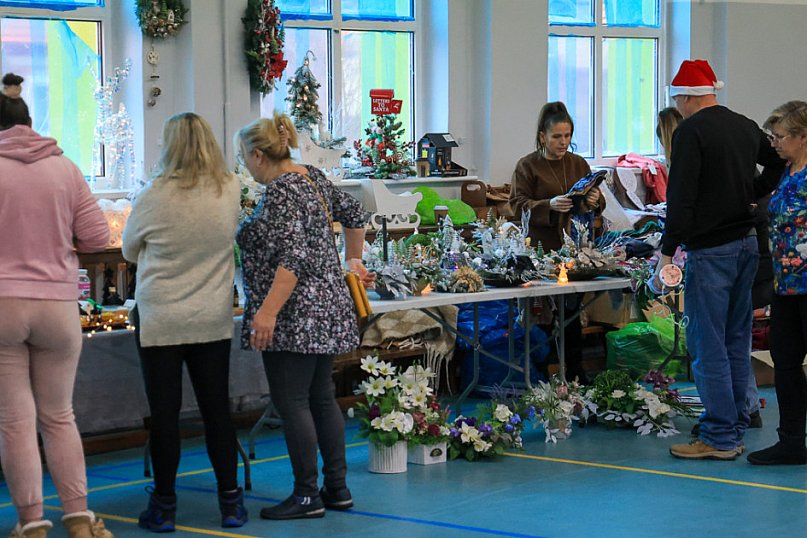 Mikołajkowy Babski Targ w Niekłończycy