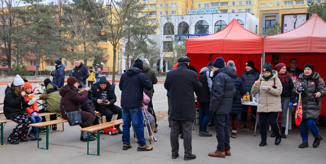 Brama Smaku na Deptaku zagrała dla WOŚP w Policach