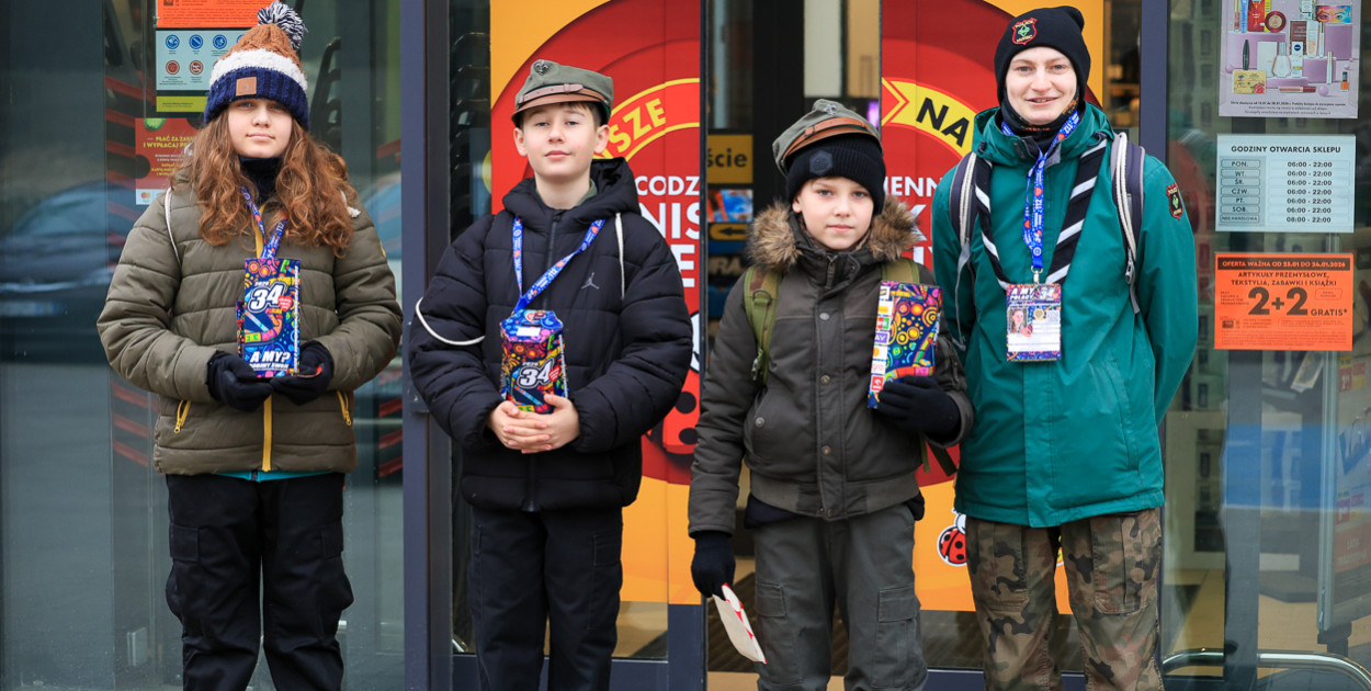 WOŚP w Policach. Wolontariusze kwestują na ulicach