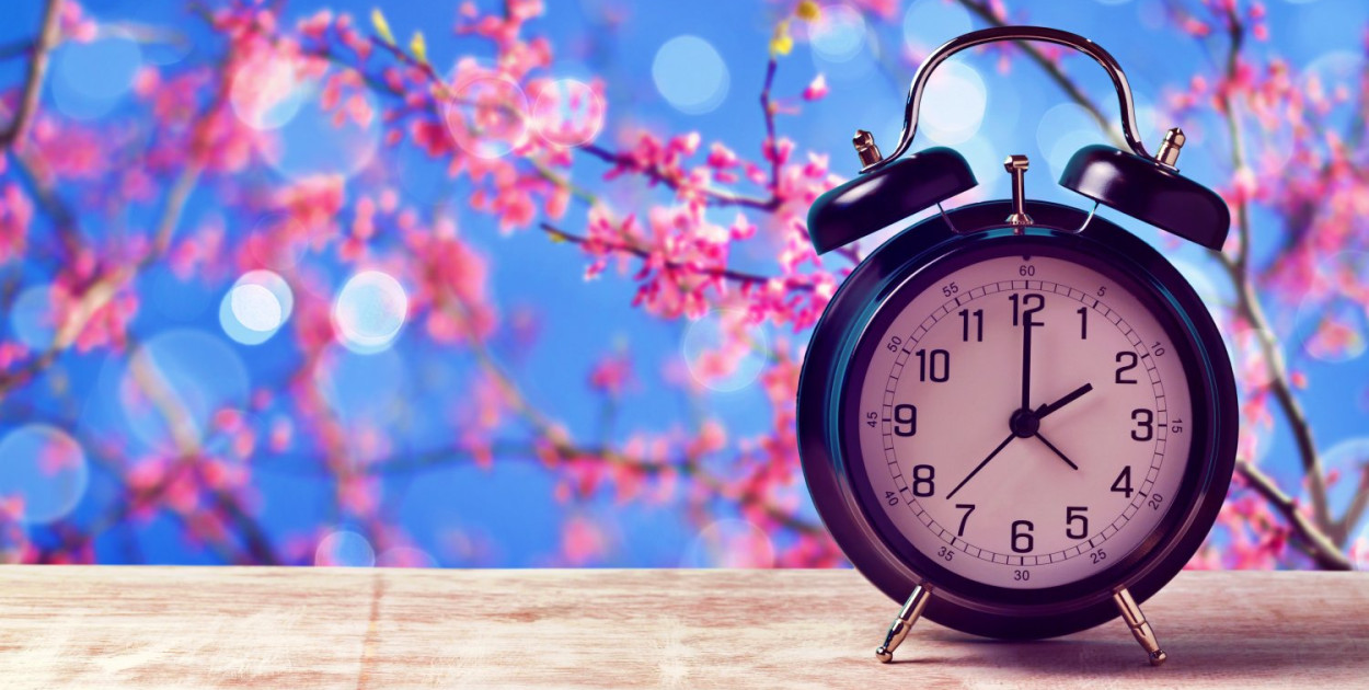 W nocy z soboty na niedzielę zmieniamy czas na letni