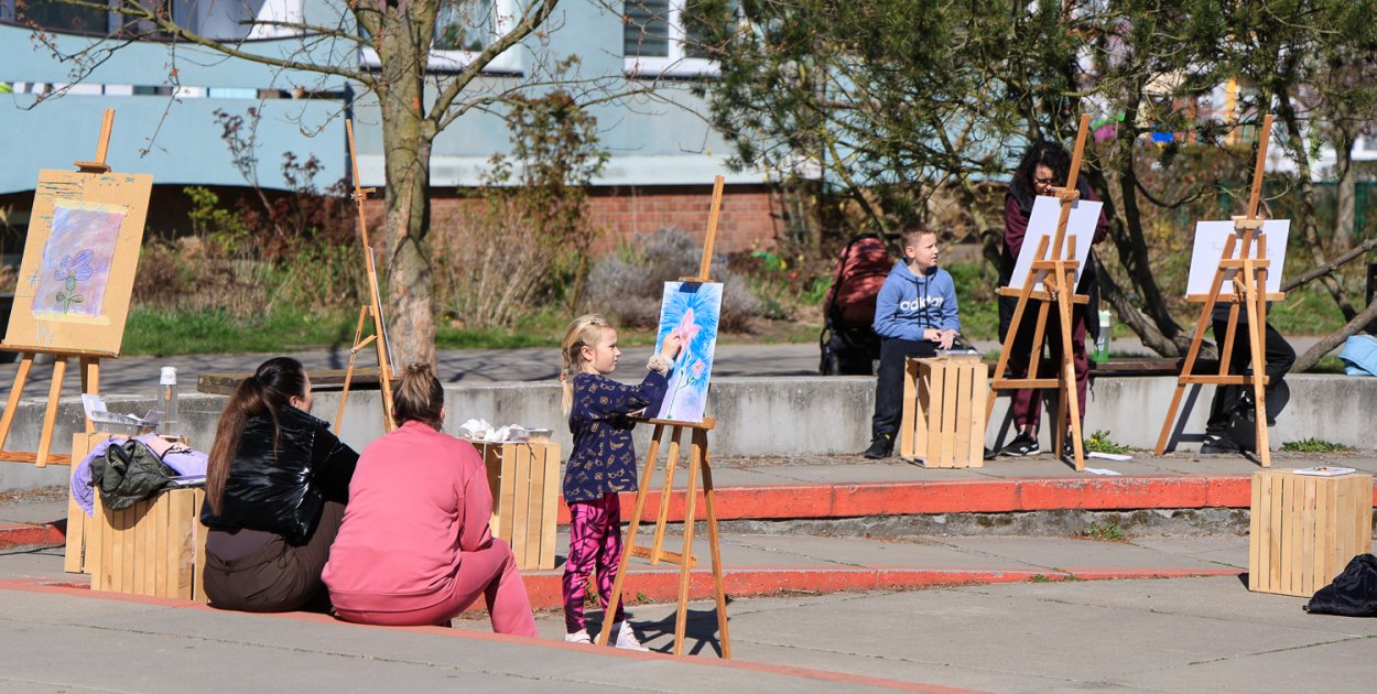 Sztuka pod gołym niebem. Plener malarski w Policach